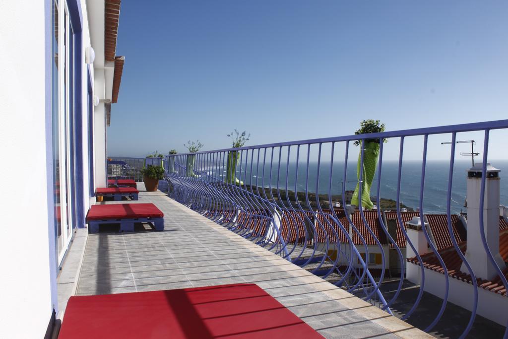 Chill In Ericeira Surf House Hostel Bagian luar foto