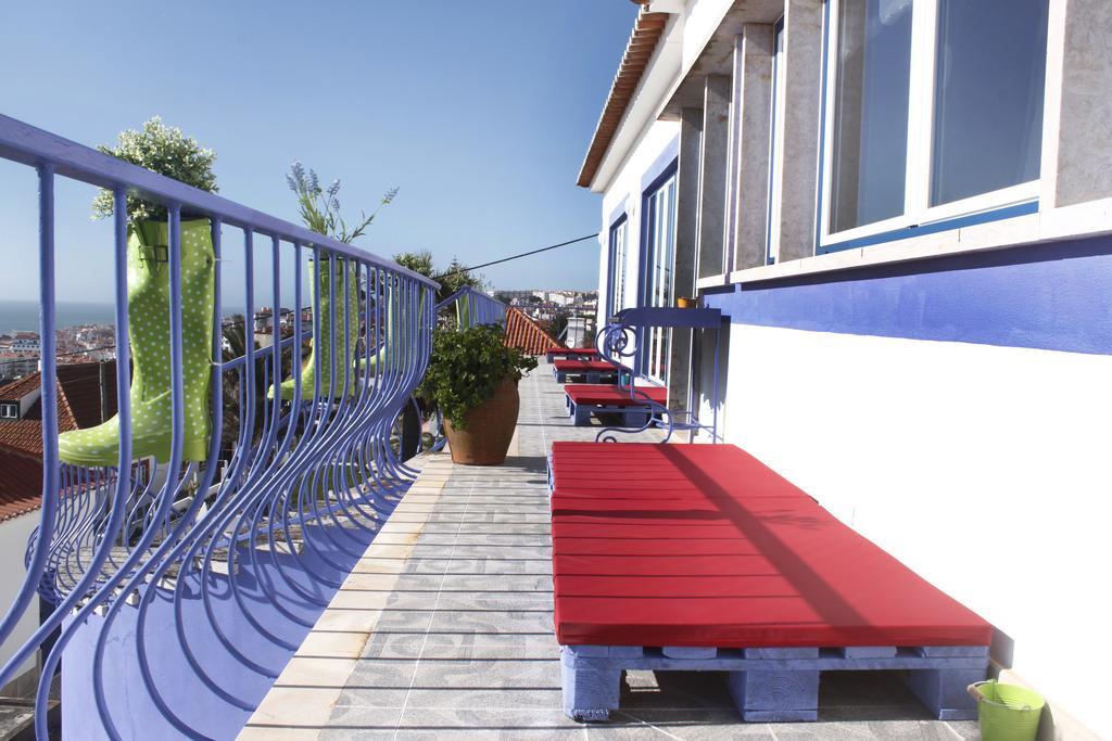 Chill In Ericeira Surf House Hostel Bagian luar foto
