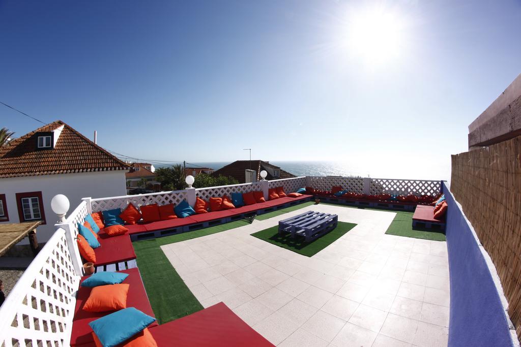 Chill In Ericeira Surf House Hostel Bagian luar foto